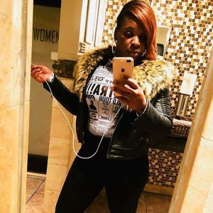 Meet your Posher, Danielle